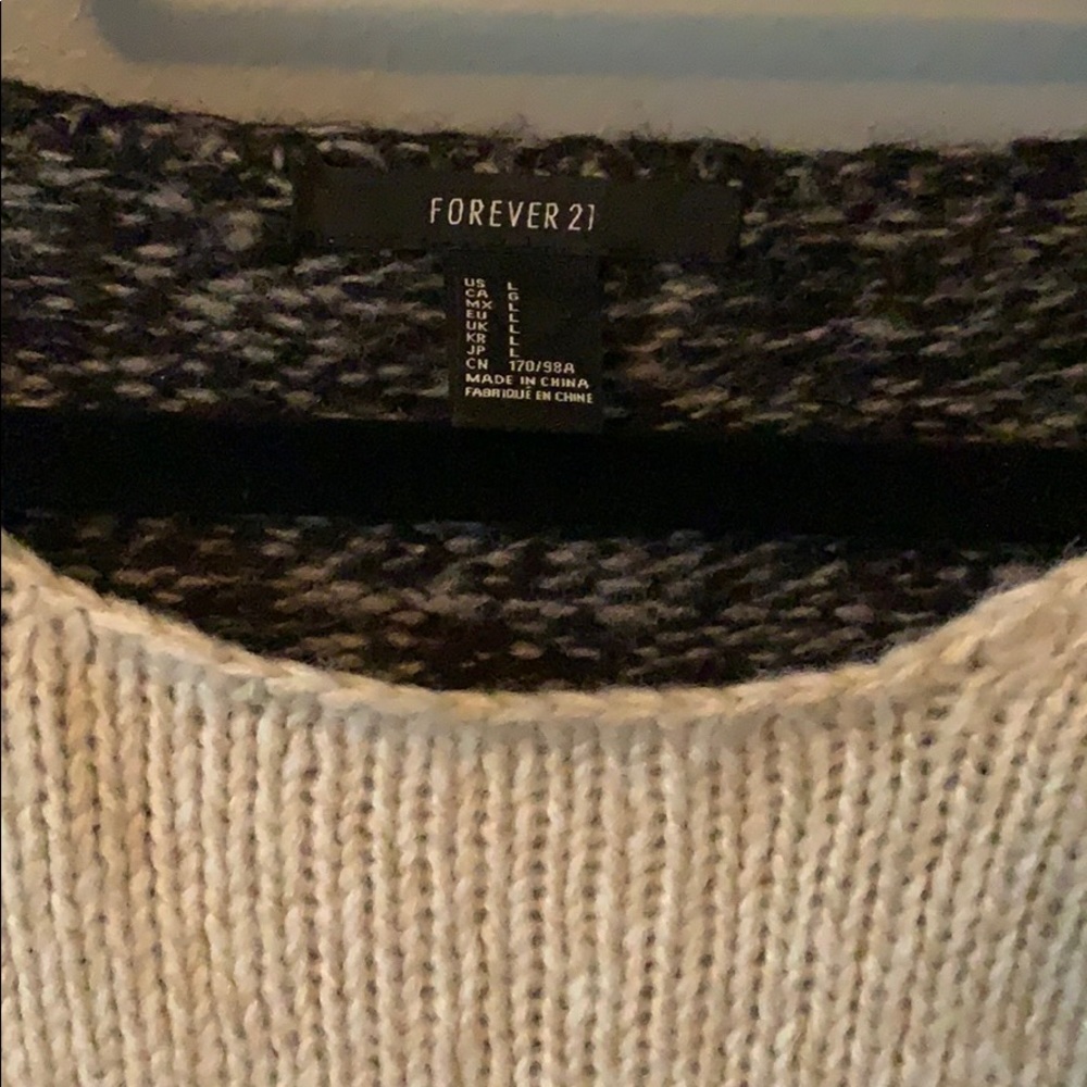 Heart Sweater - Picture 3 of 5